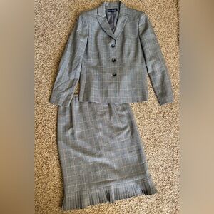 Evan-Picone Glen Plaid Pleated Skirt Suit Set Size 8